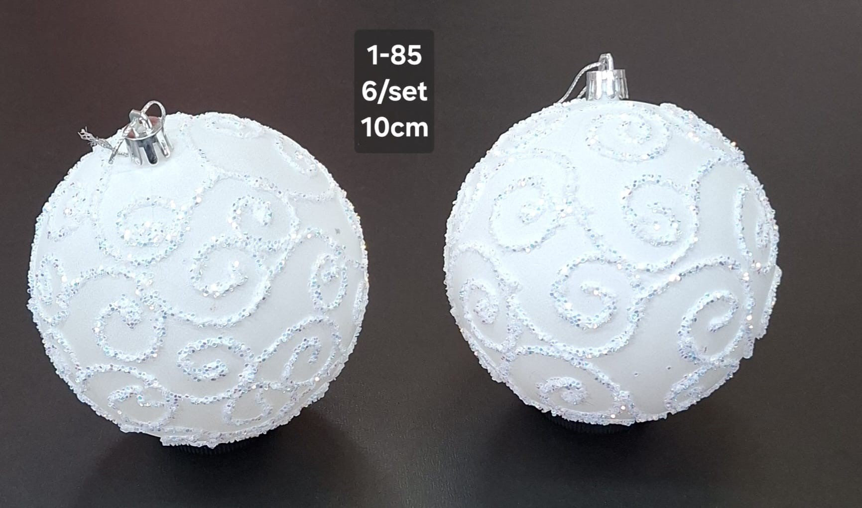 Set 6 Globuri de Crăciun Albe cu Model Spiralat și Sclipici Iridescent - 10cm